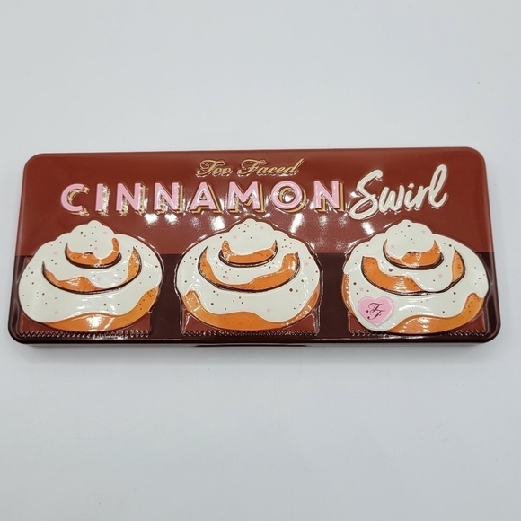 Too Faced Cinnamon Swirl Eyeshadow Palette - Picture 11 of 14
